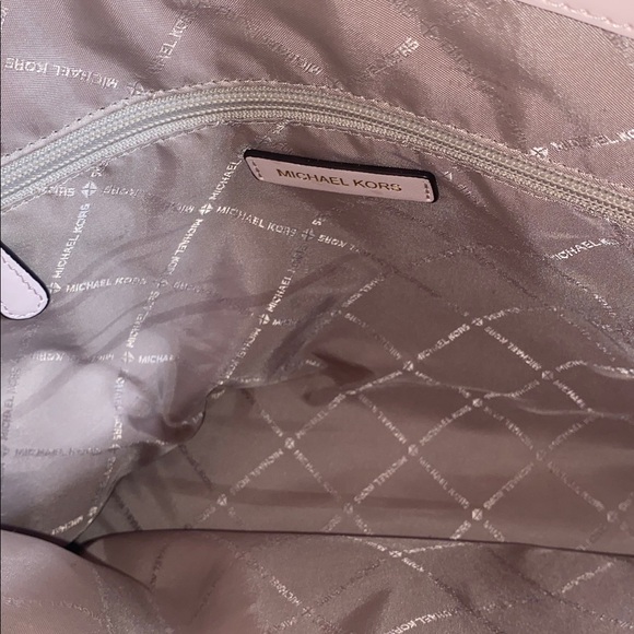 Michael Kors Pink and Cream Signature Tote - Picture 7 of 9